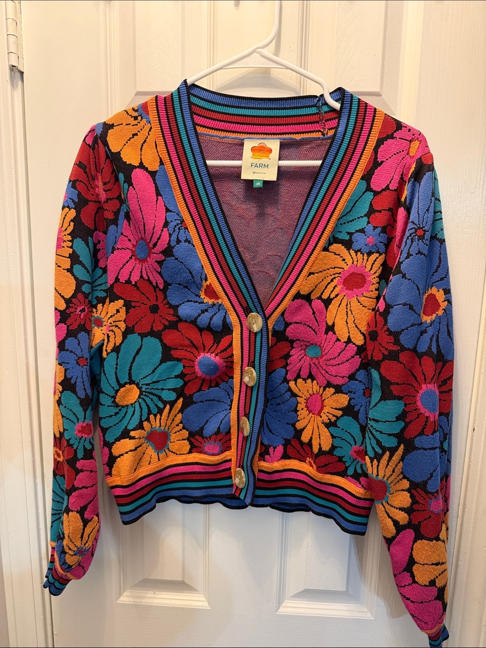 FARM Rio Bright Multicolor Floral V-Neck Button Cardigan